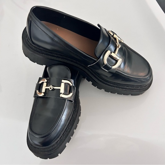 H & M Black Chunky Loafers - Picture 2 of 6
